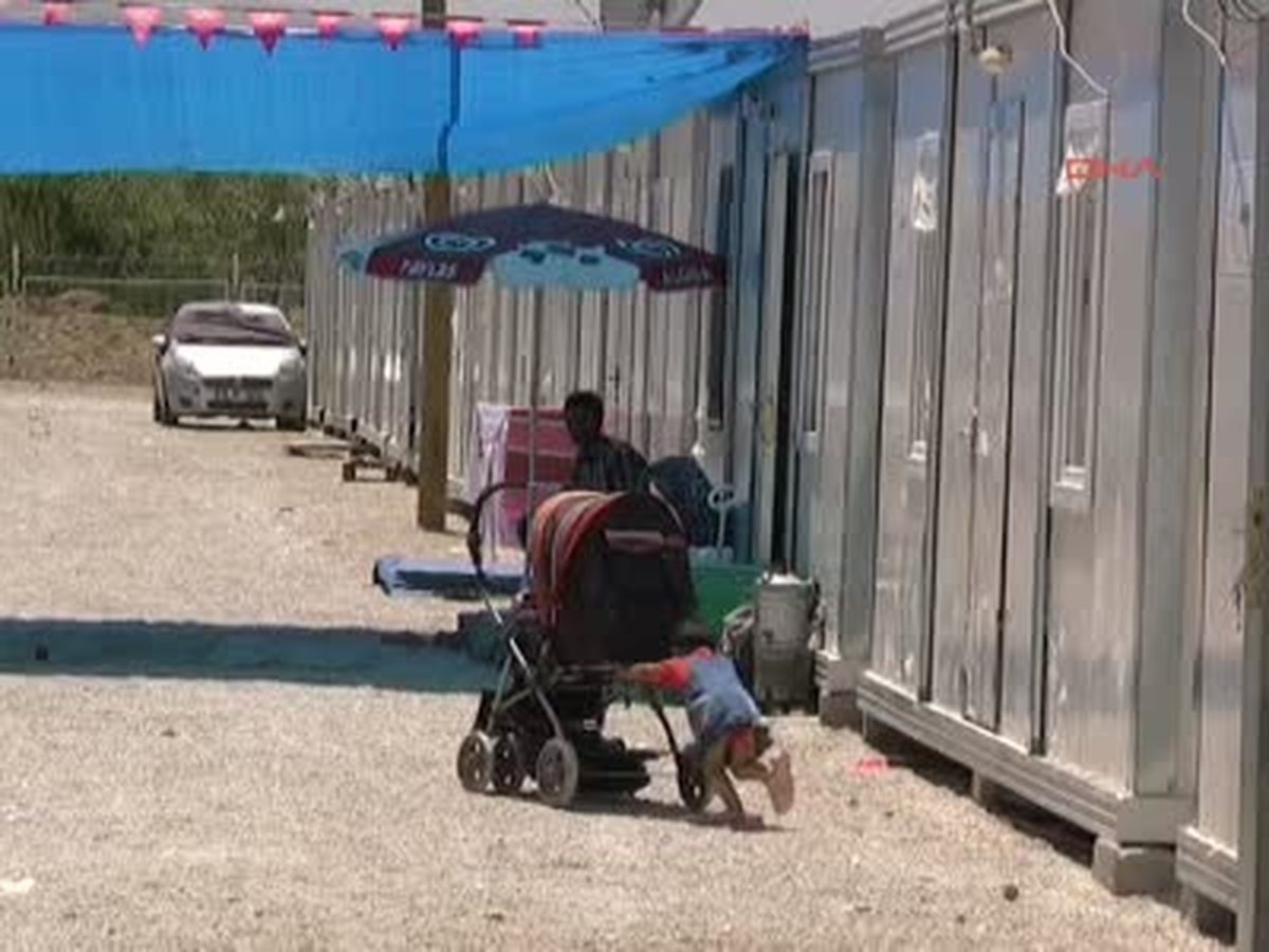 Van\'da Bunaltan Sıcaklar Yurt Genelinde Etkili Olan Sıcak Hava, Van\'da En Çok Konteynerde...