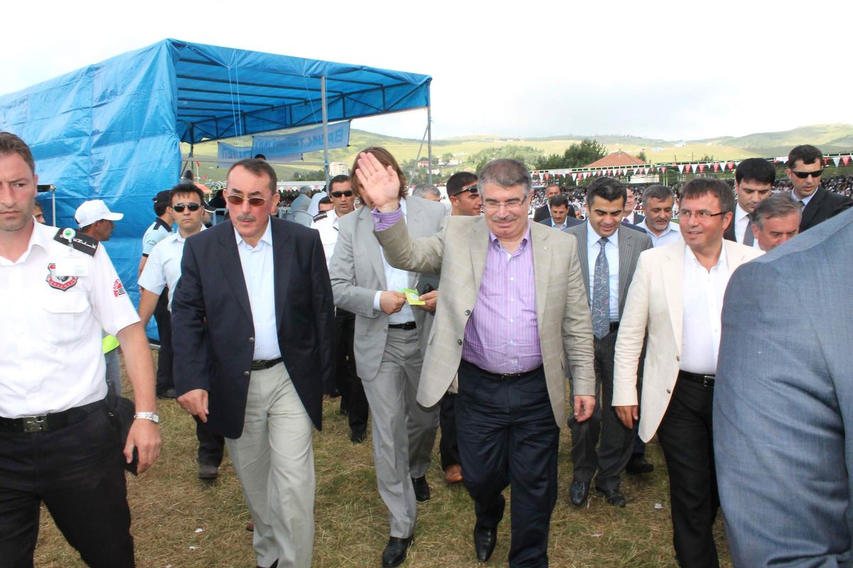 Bakan Şahin, Yayla Şenliğine Katıldı