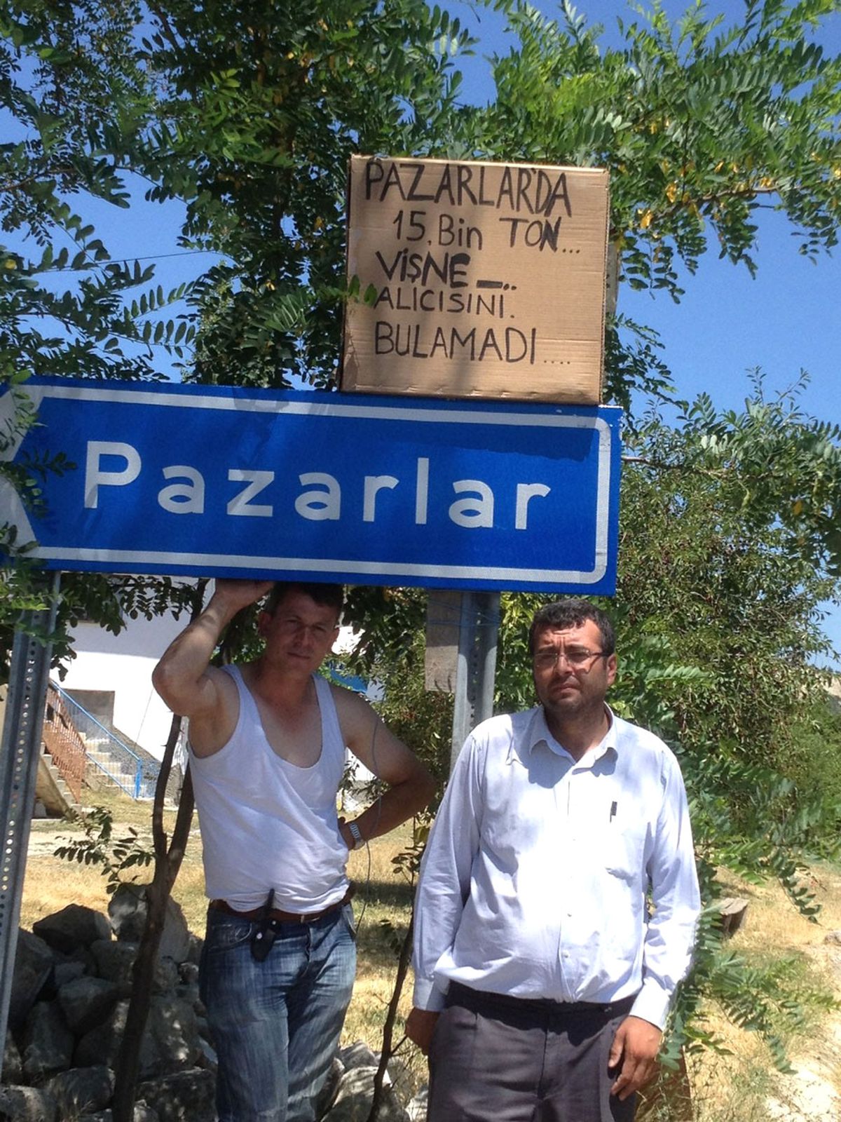 Pazarlar\'da 15 Bin Ton Vişne, Alıcısını Bulamadı