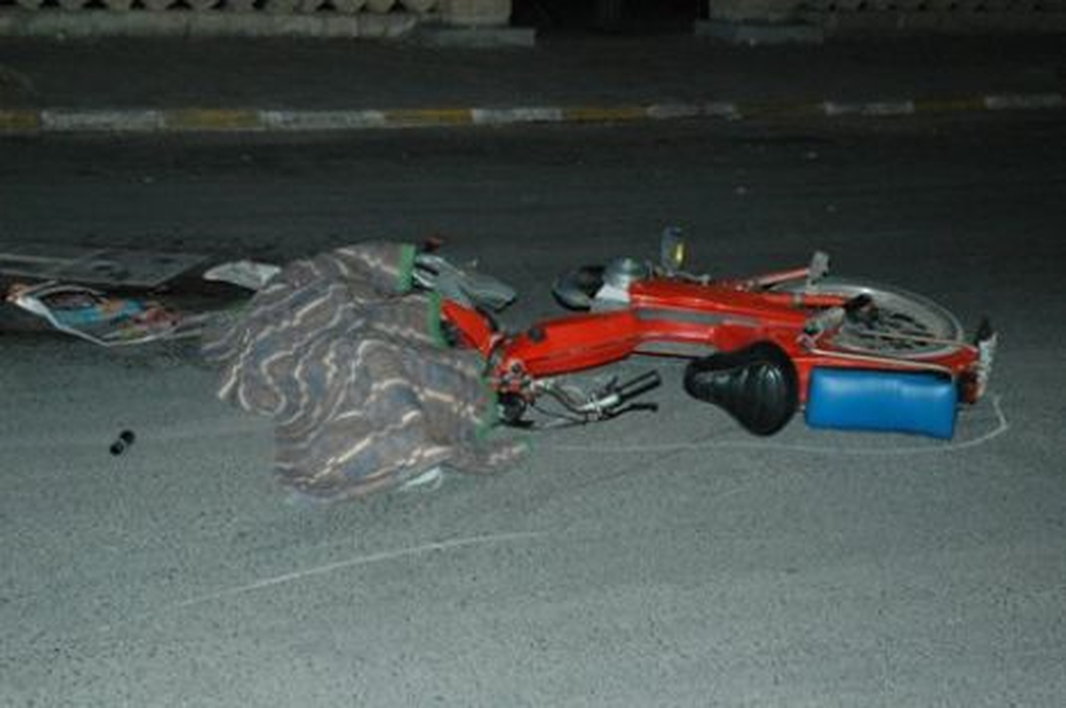 Tır\'ın Altında Kalan Motosiklet Sürücüsü Öldü
