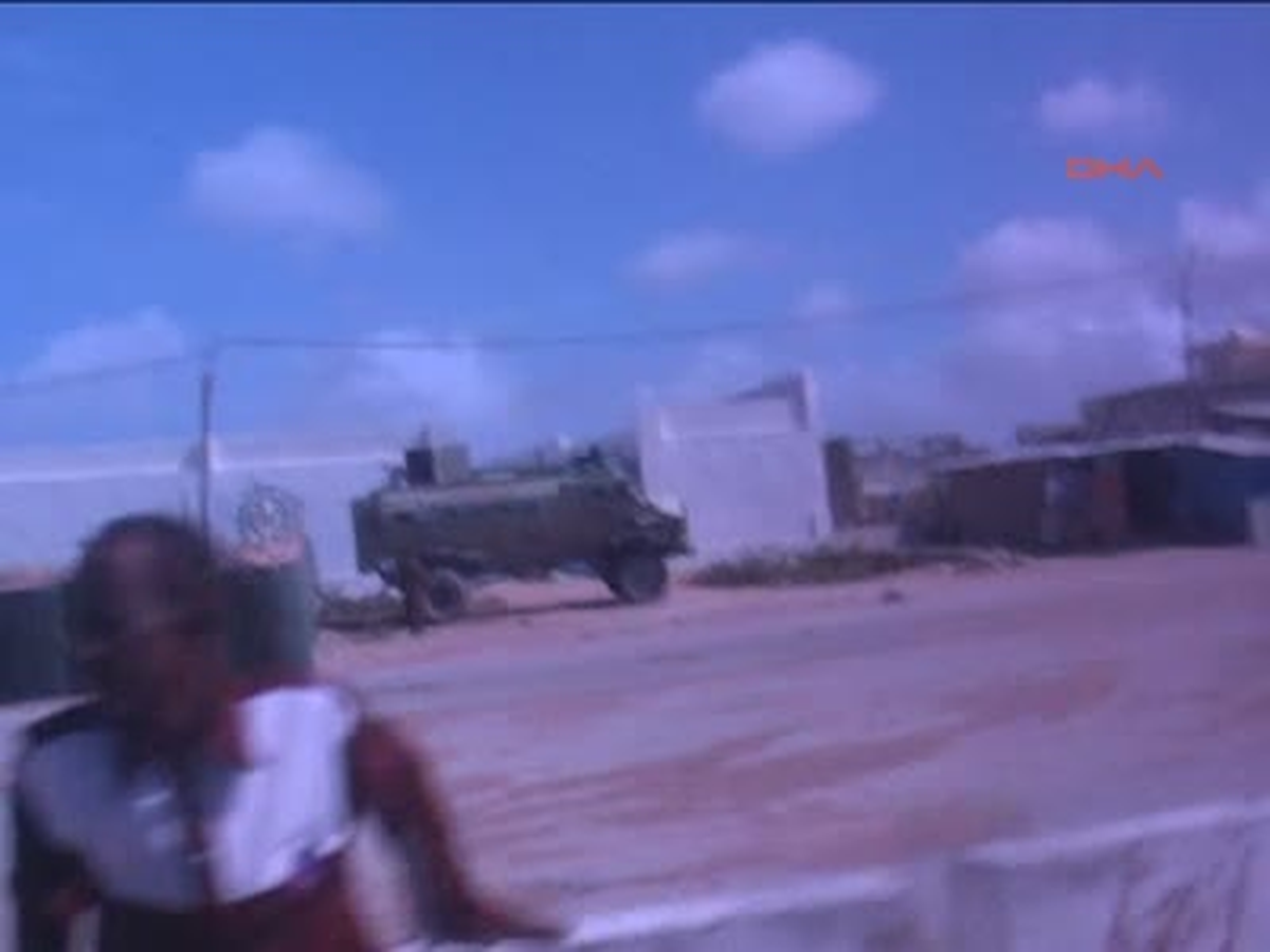 Türk Kızılayı, Somali\'de Yardımlarına Devam Ediyor