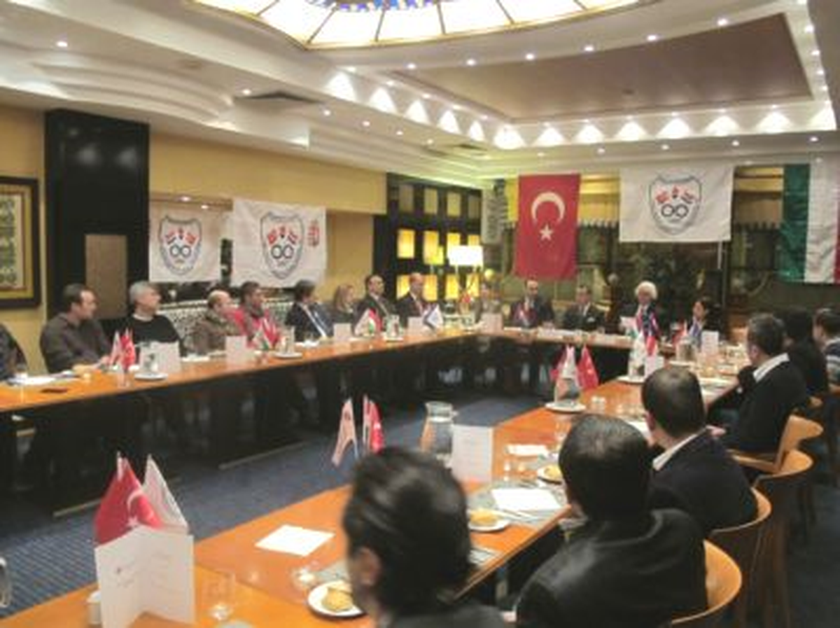 Türk-Macar Sanayi ve Ticaret Odası\'ndan Dünyanın En Eski Türkoloji Bölümüne Destek