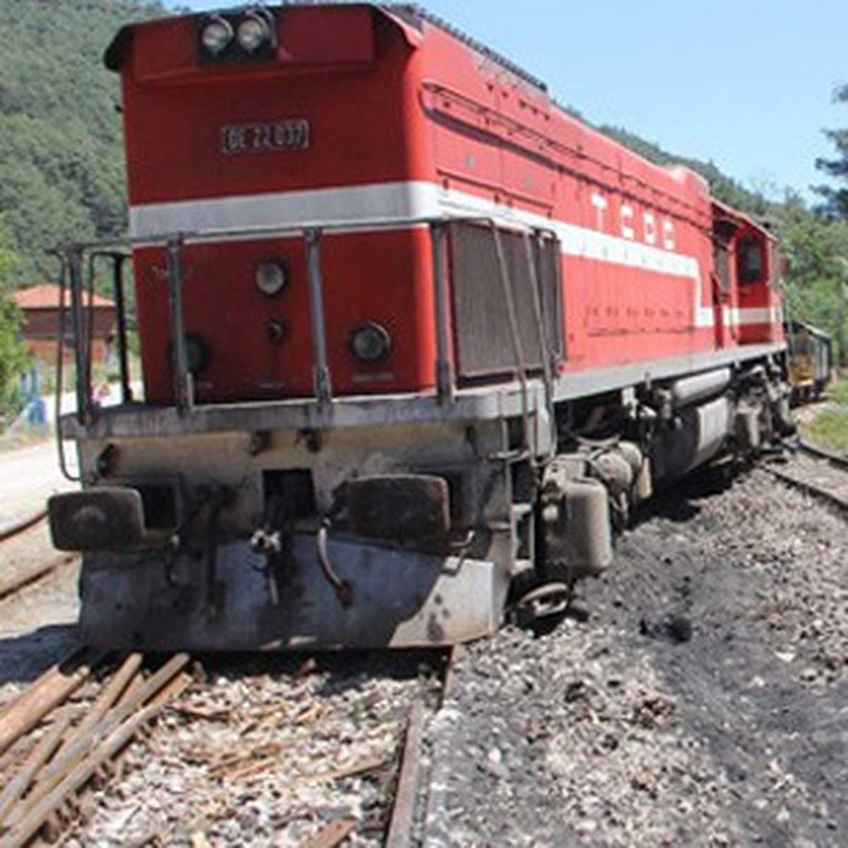 PKK\'dan Tren Yoluna Bombalı Tuzak