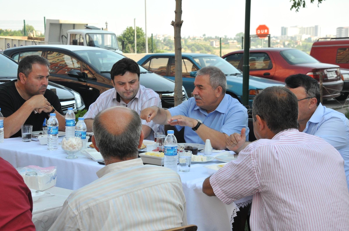 Başkan Demirtaş, Mahalle Sakinleri ile Biraraya Geldi