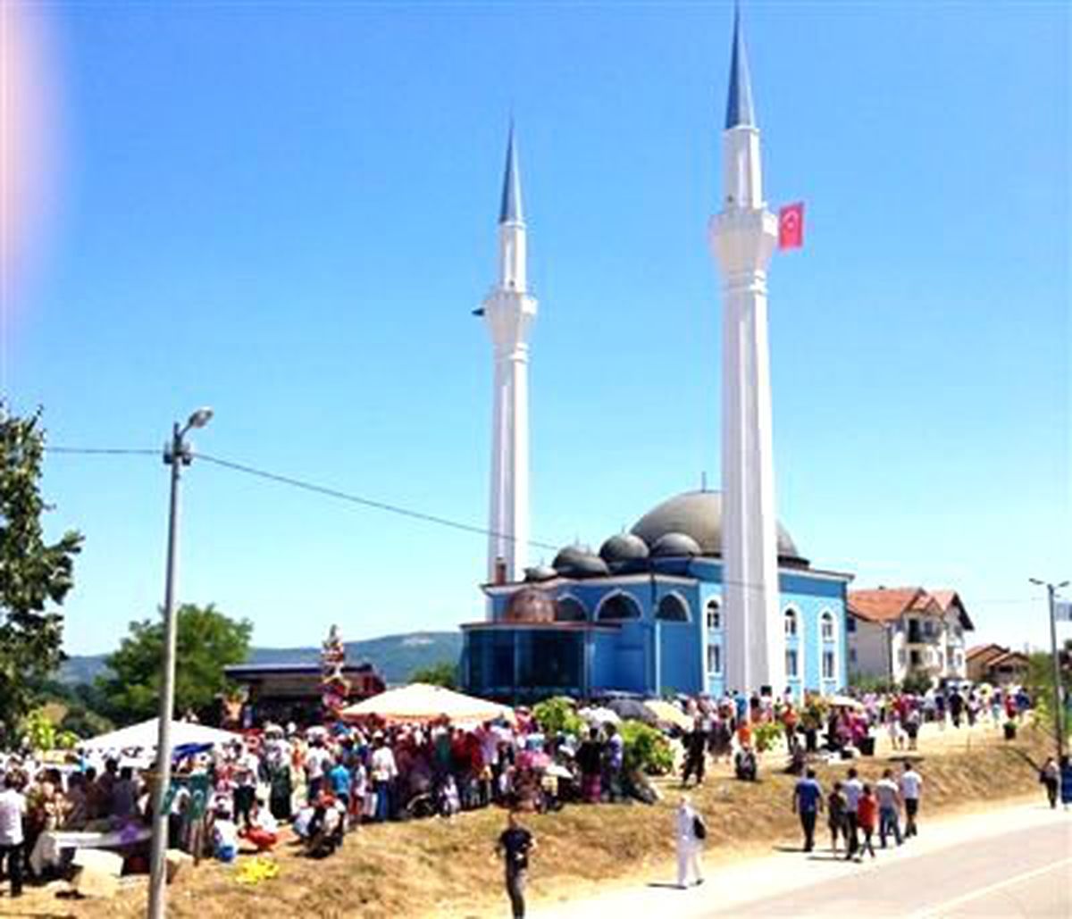 Bosna Hersek\'e Kütahya Camisi