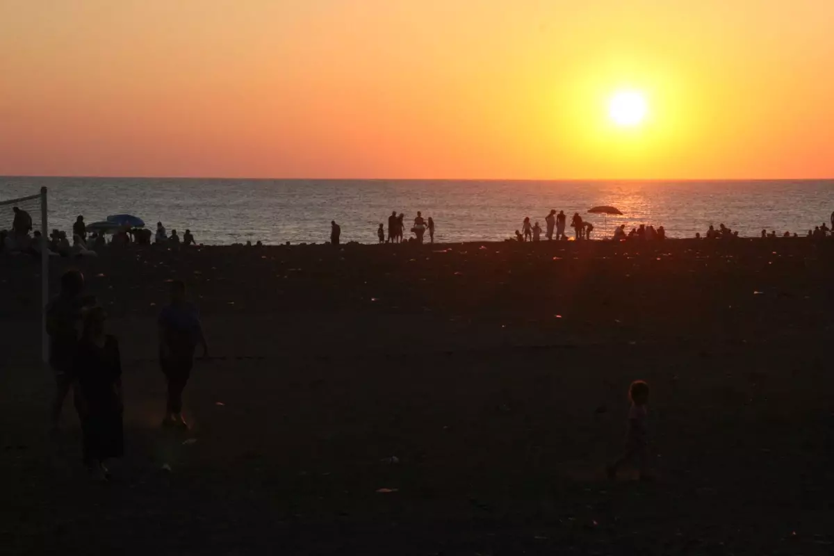 Bunaltan Sıcaklarda Gün Batımı Keyfi