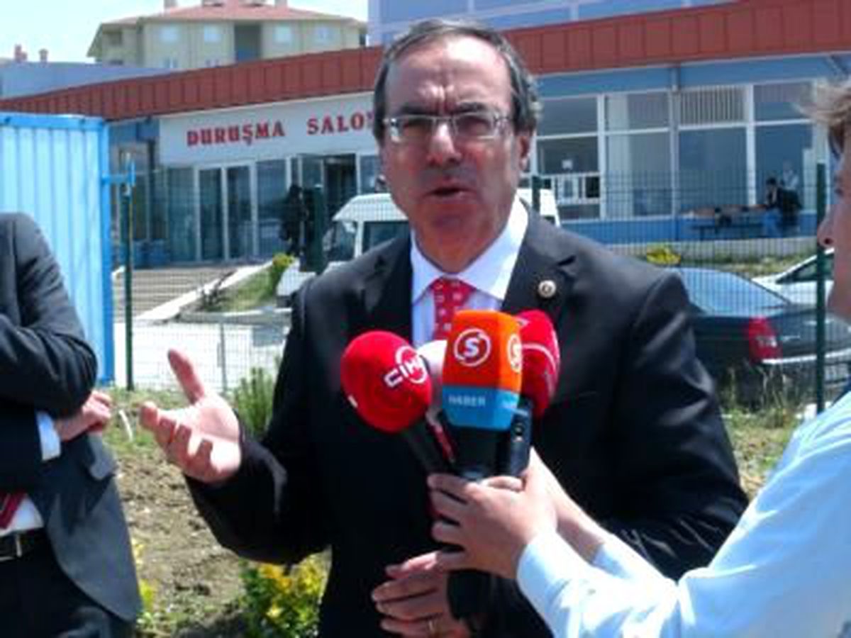 Chp\'li Kart: Törene Katılmayanlar İzlemeye Alınmakta, Fişlenmekte