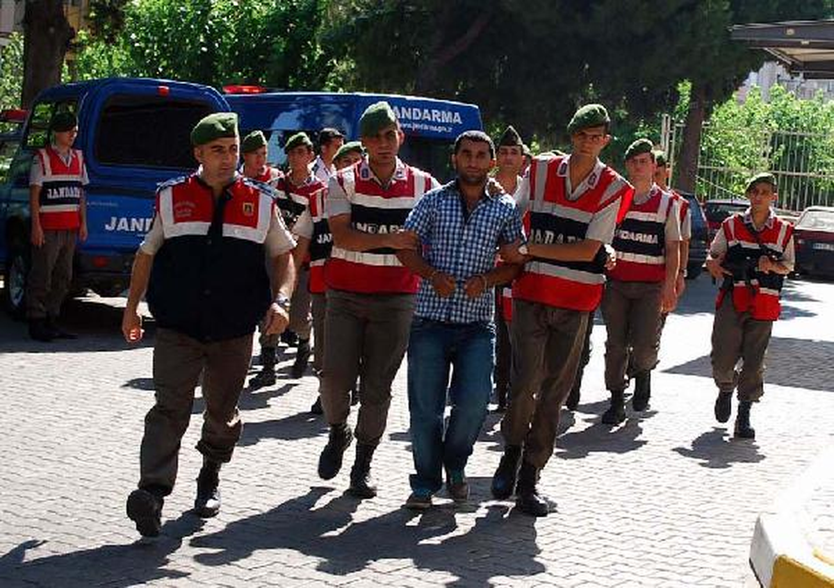 Çiftçiyi, Kendisine Tecavüze Kalkıştığı İçin Öldürmüş