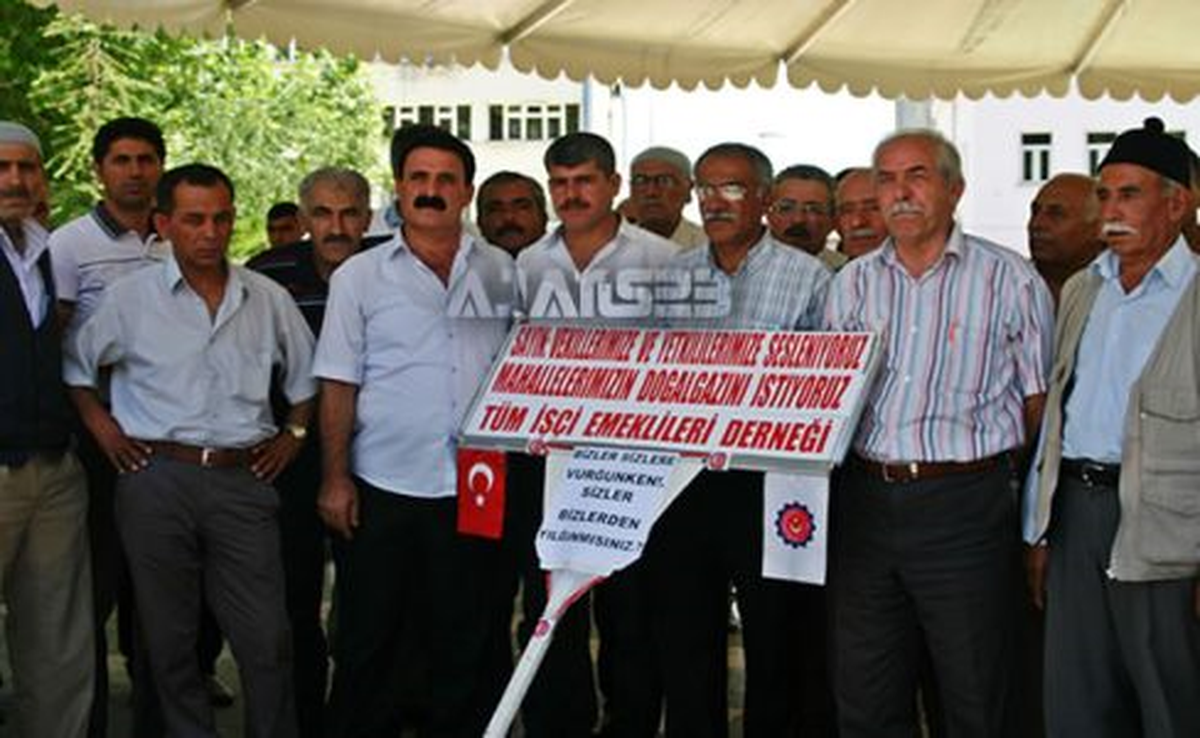 Elazığ Muhtarlarından Vekillere Sert Tepki