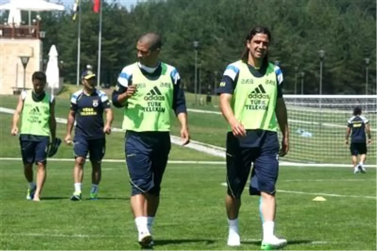 Fenerbahçe Avusturya\'ya Uçtu