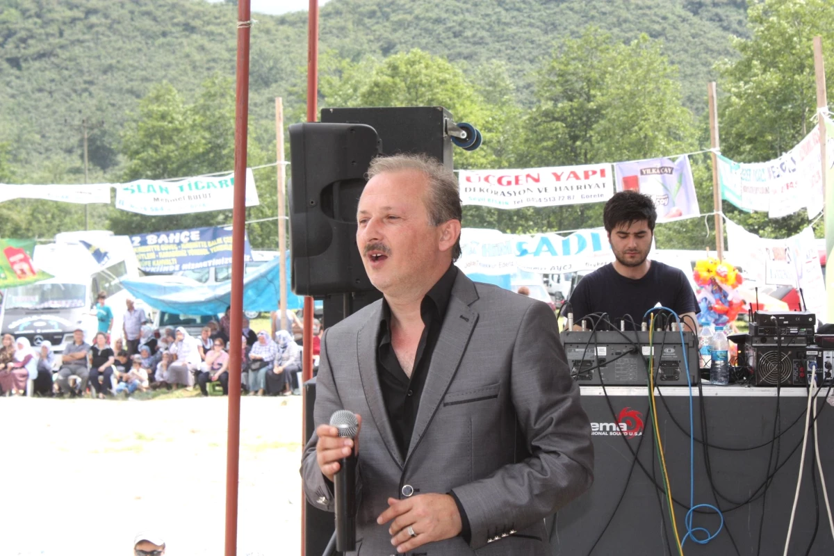 Giresun\'da Fındık Hasadı Öncesi Köylüler Fındık Festivalinde Buluştu