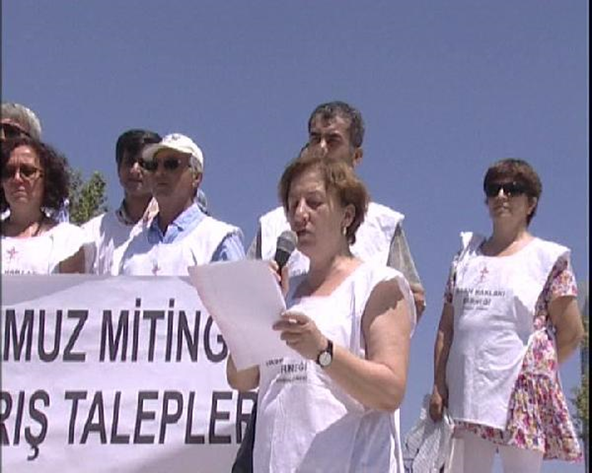 İHD\'den "Diyarbakır" Protestosu