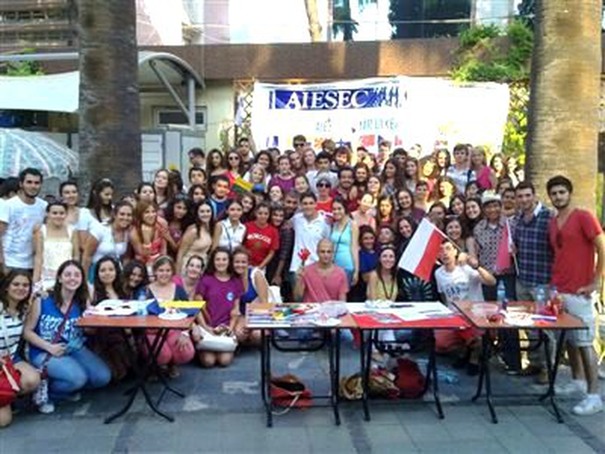 İzmir Ülkeler Panayırı ile Farklı Kültürler Buluştu
