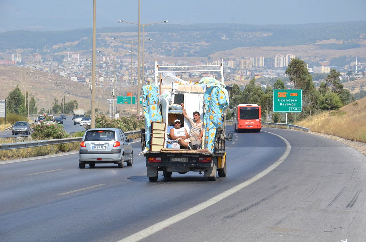 Kamyonette Tehlikeli Yolculuk