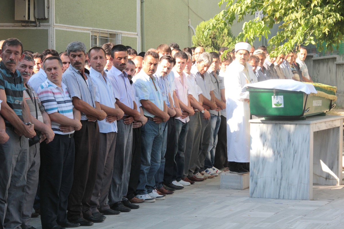Kayalıklardan Düşerek Hayatını Kaybeden Geçal, Son Yolculuğuna Uğurlandı
