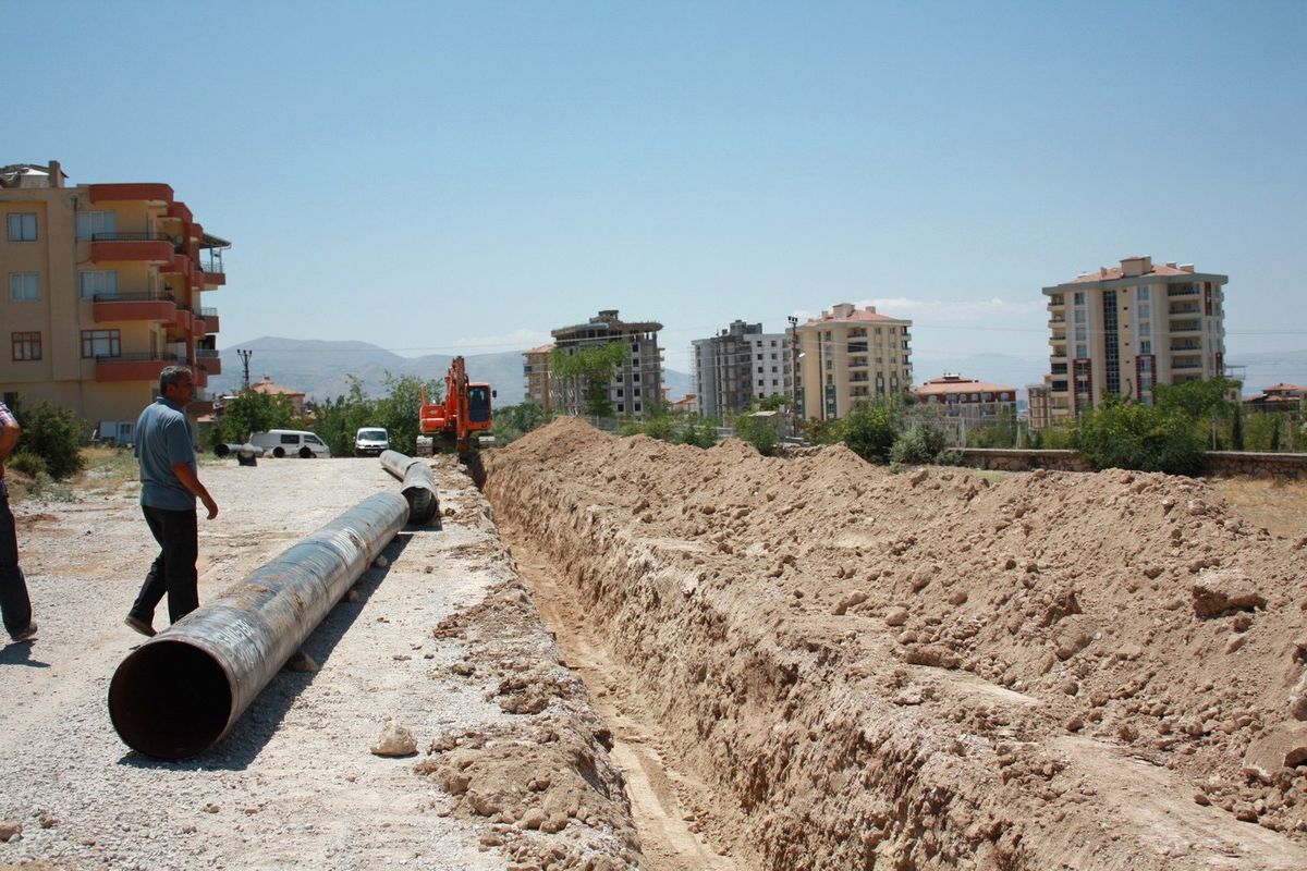 Malatya\'da İki Mahallenin Daha İçme Suyu Boruları Değiştiriliyor
