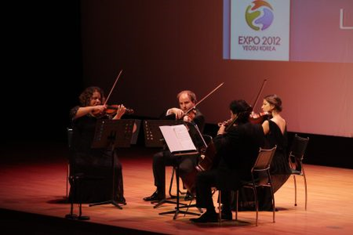 Quartet, Güney Kore\'yi Müzik Ziyafetiyle Büyüledi