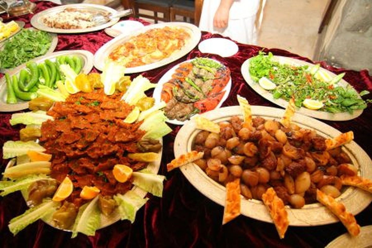 Sahan Şirehan'dan Muhteşem İftar Menüsü