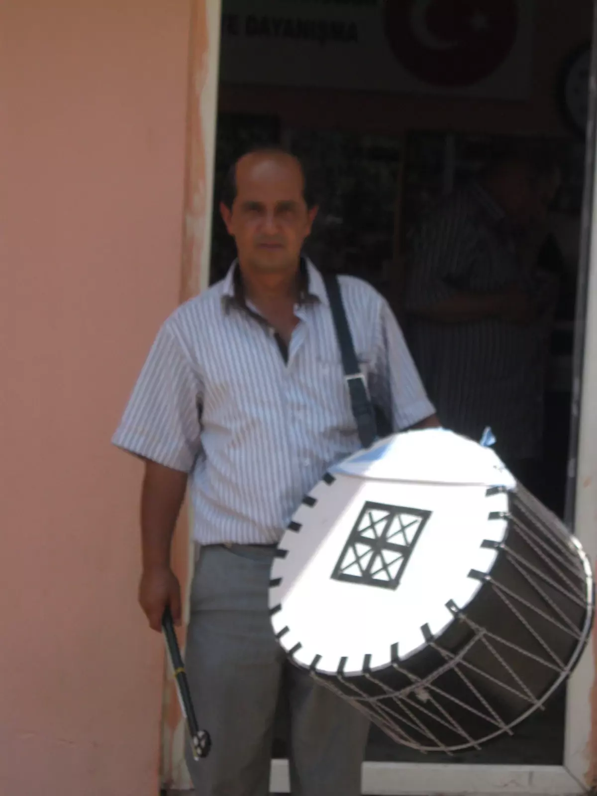 'Sahte Davulculara Dikkat'