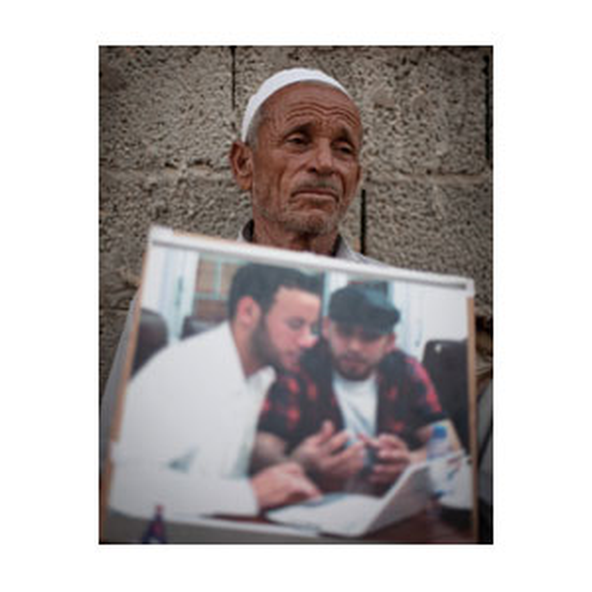 Tutsak Gazeteciler Serbest Bırakıldı