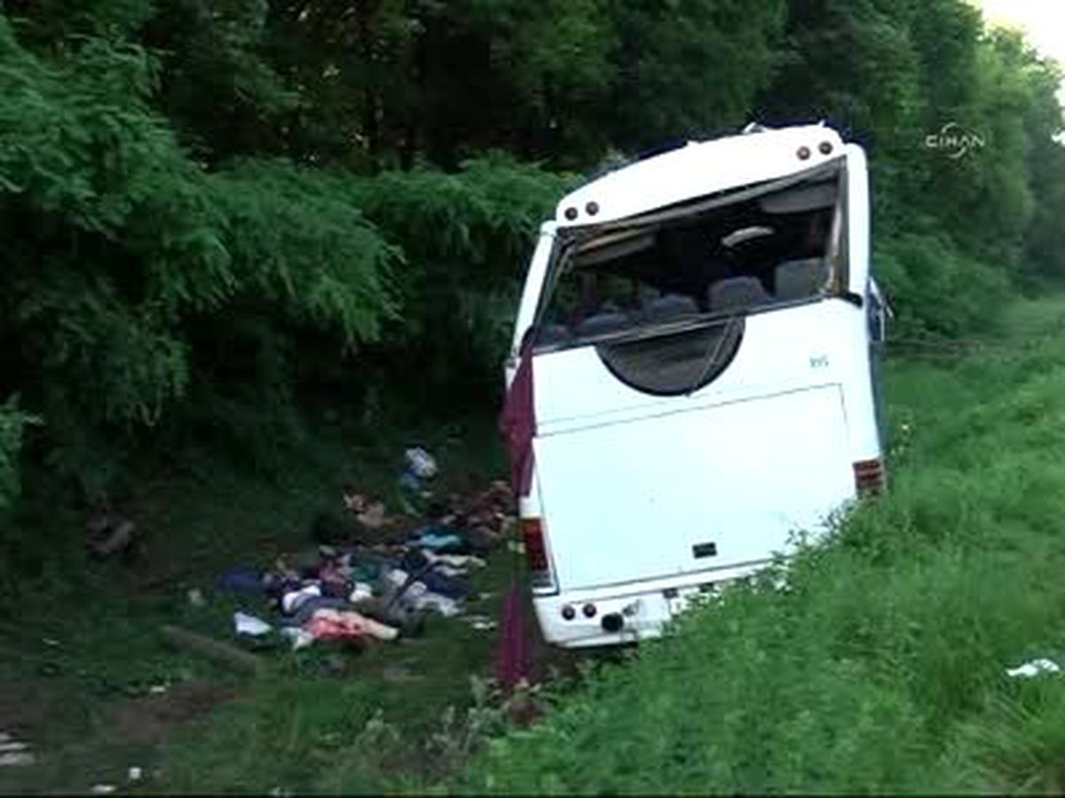 Ukrayna\'da Trafik Kazası: 14 Ölü
