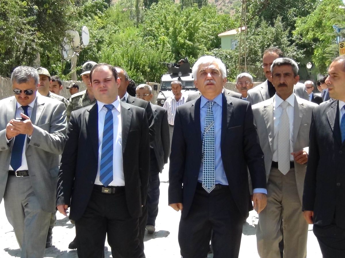 Vali Alimoğlu Çukurca\'da
