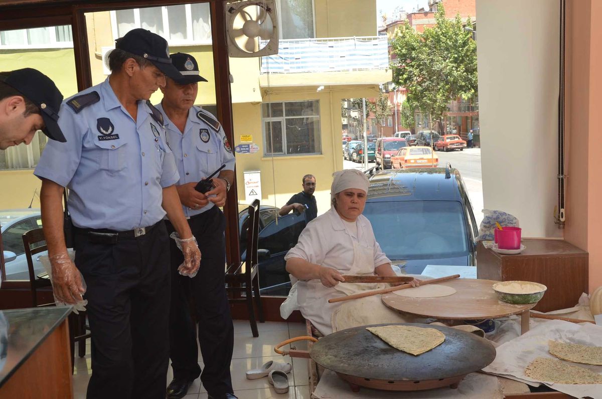 Zabıtadan Ramazan Öncesi Pastane Denetimi