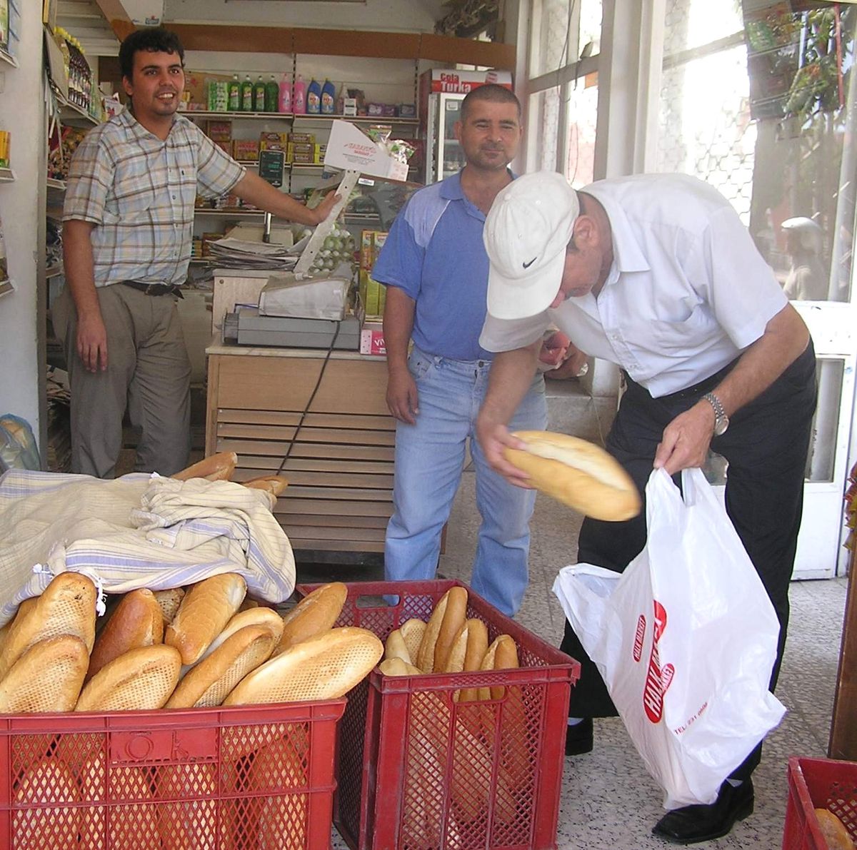 Aydın\'da Ramazan Öncesi Ekmeğe Zam