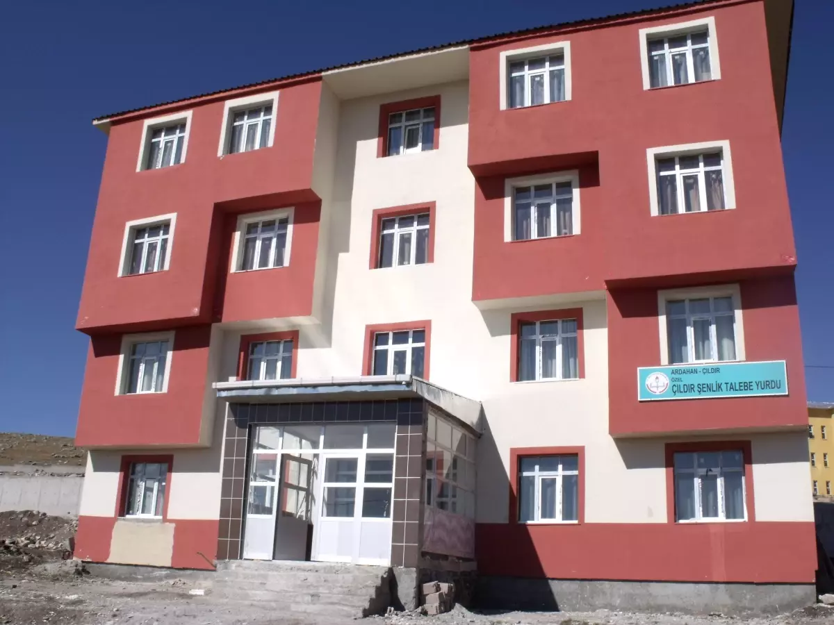 Çıldır Şenlik Talebe Yurdu Öğrencileri İlk 100\'de