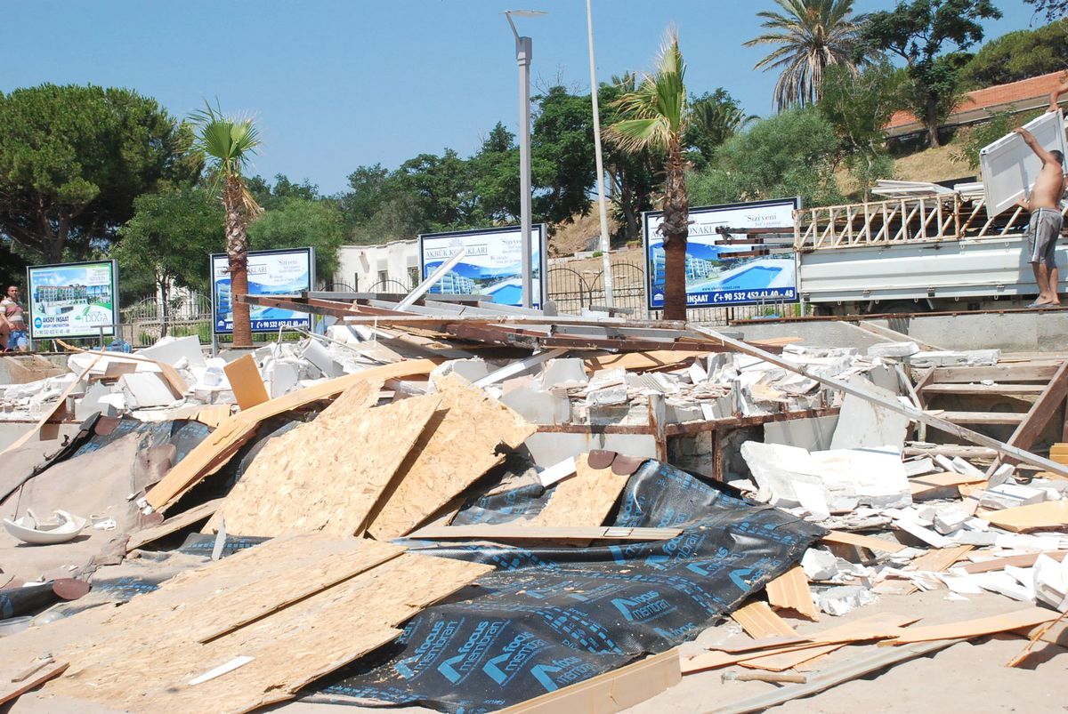 Didim Sahillerinde Üst Yapı Çalışması