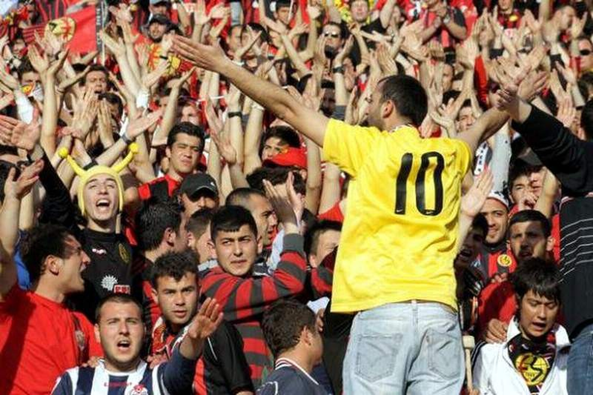 Eskişehirspor Taraftarlar Birliği Sözcüsü Murat Diri Açıklaması