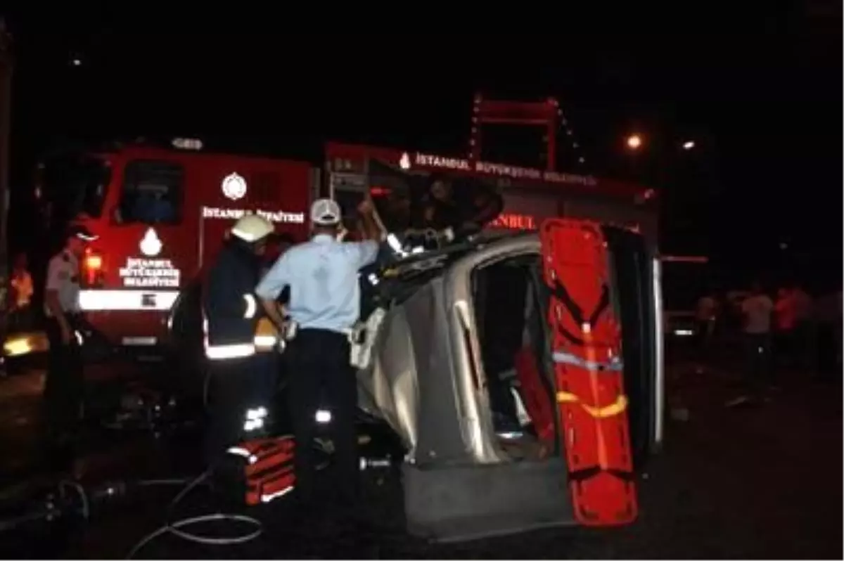 Fsm\'de Ek Şerit Kazası; 1 Ölü 5 Yaralı