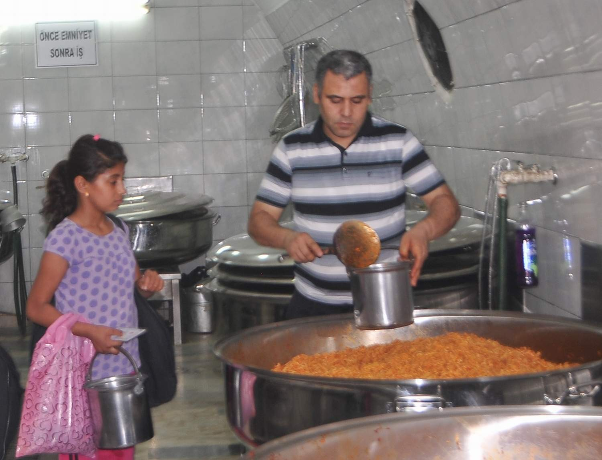 Gönüllü Kuruluşlar Aşevi, Ramazan\'da da Fakirin Umudu Olacak