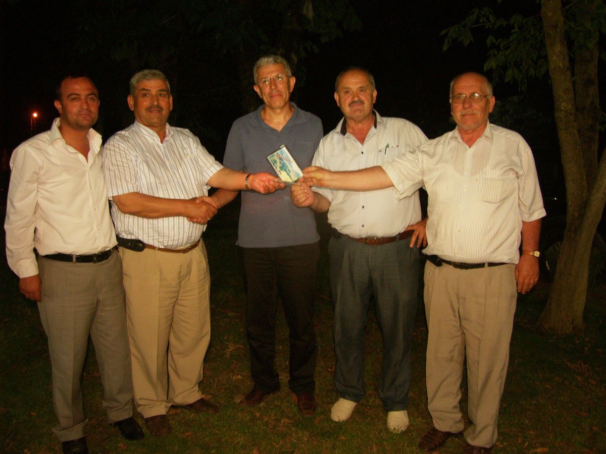 Güreş Ağasına Altın Kaplama Kemer
