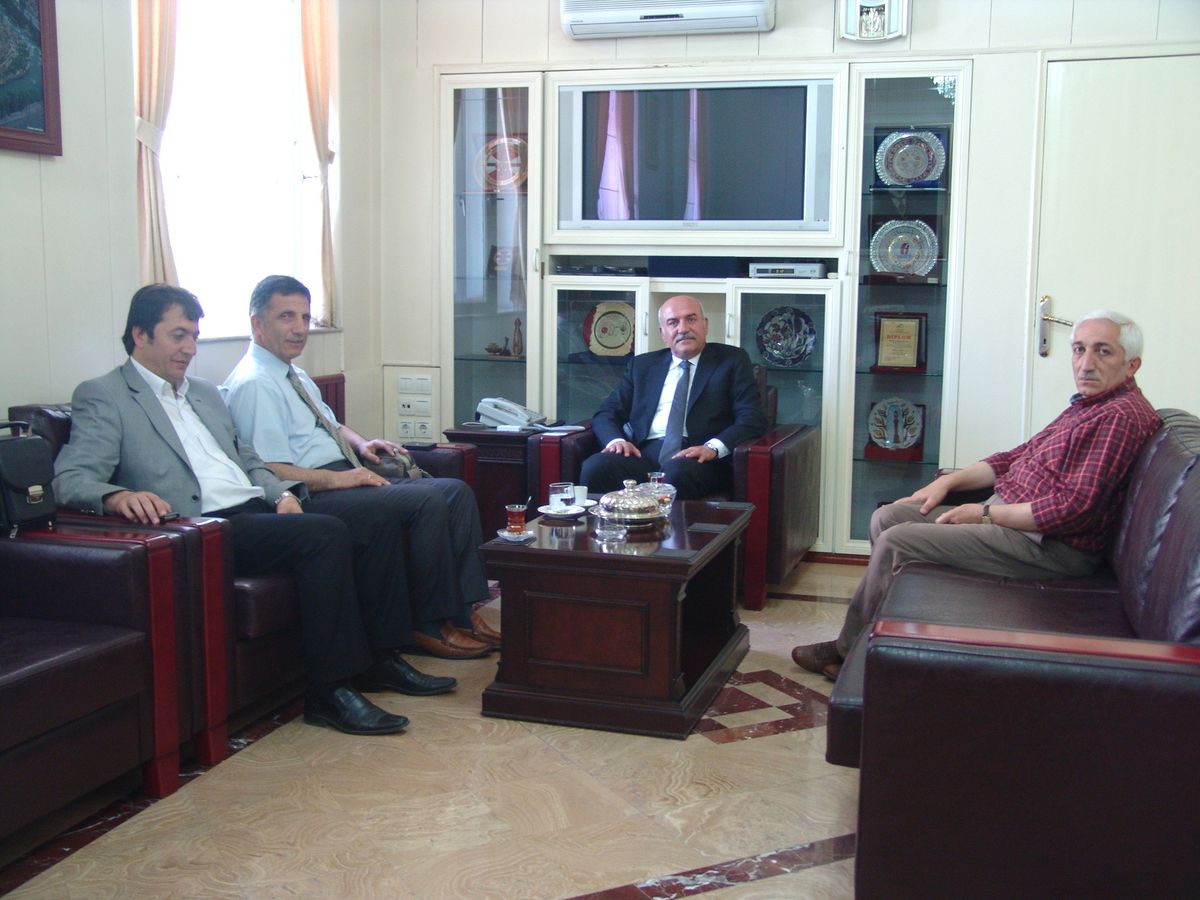İha\'dan Bayburt Valisi İpek\'e Ziyaret