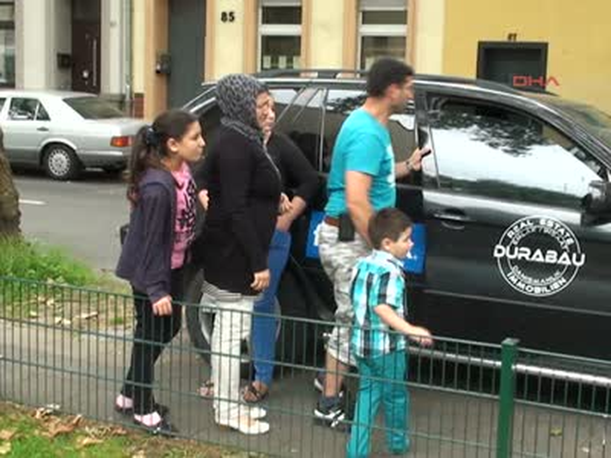İzinciler Türkiye\'ye Onlar Almanya\'ya