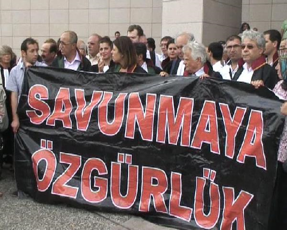 Kck Davası Öncesi Avukatlardan Açıklama