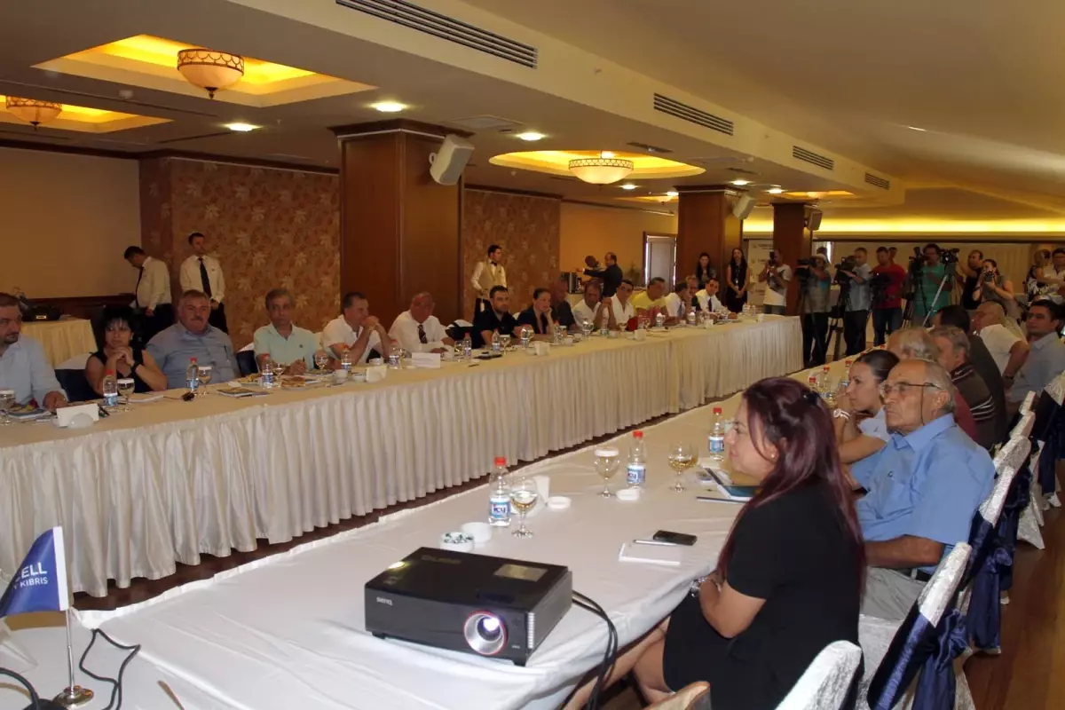 Kuzey Kıbrıs Turkcell Yöneticileri Basınla Tanıştı