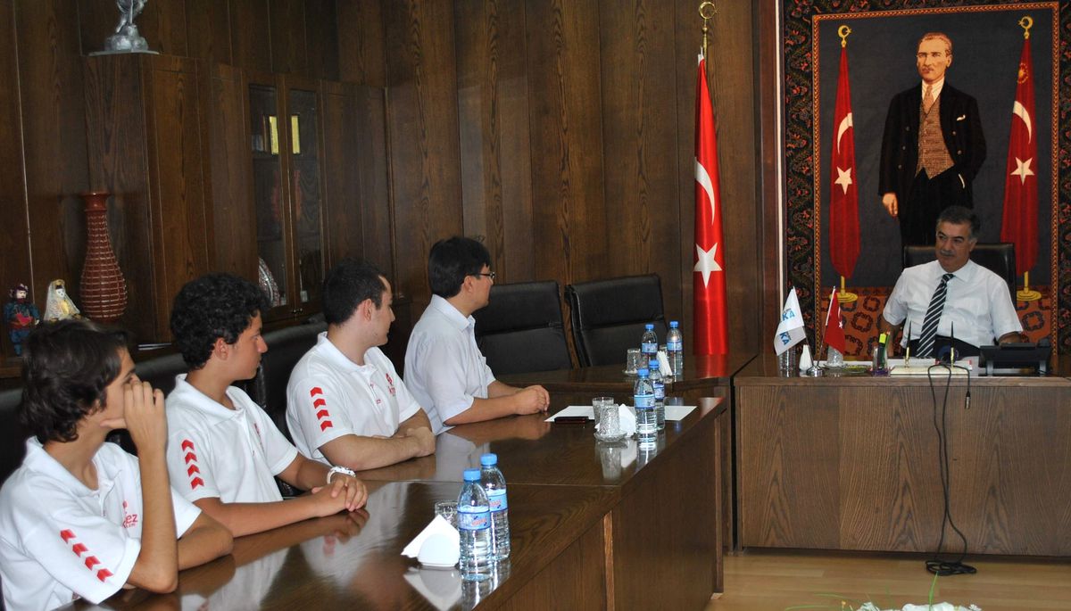 Sbs Şampiyonlarından Vali Al\'a Ziyaret