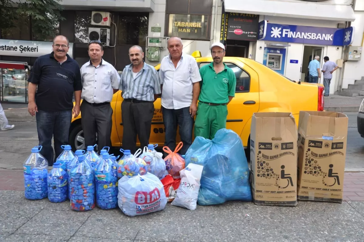 Taksicilerden Örnek Davranış