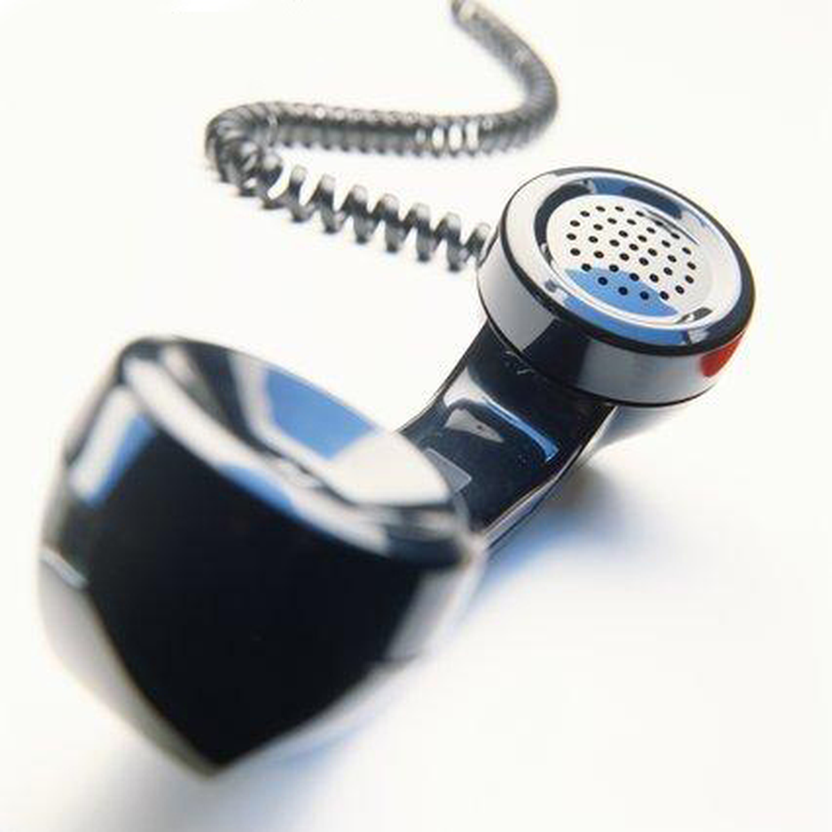 Telefonla Rahatsız Eden Kişiyi Hastanelik Ettiler