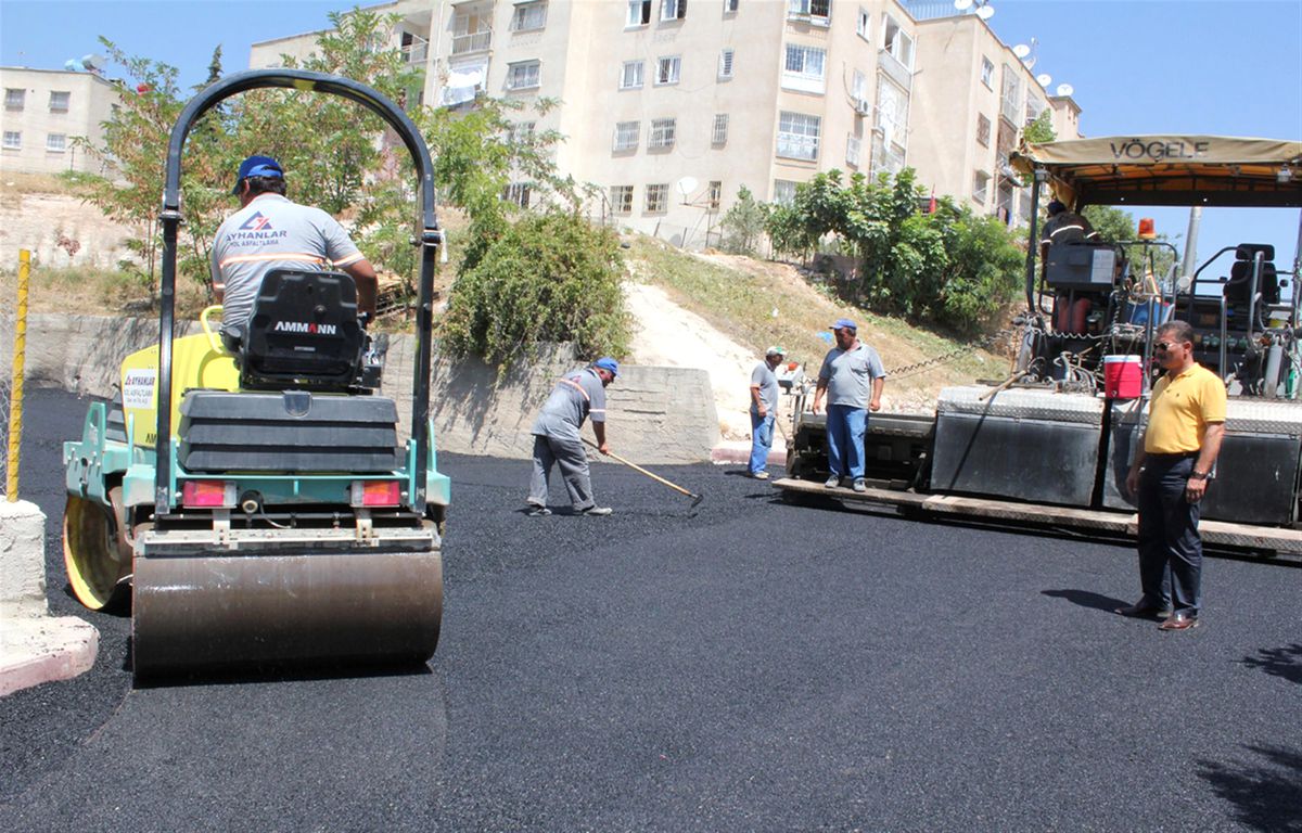 Toroslar Asfalt Çalışmasına Devam Ediyor