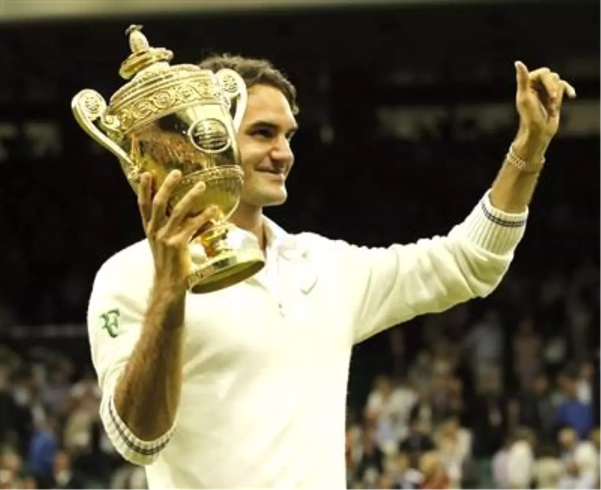 Wimbledon\'un Galibi Federer Oldu