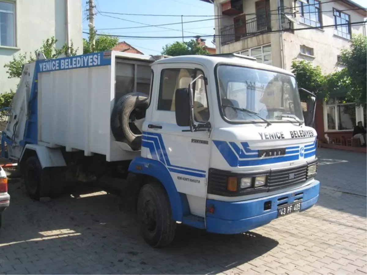 Yenice Belediyesi, 13 Yıl Sonra Çöp Kamyonu Satın Aldı