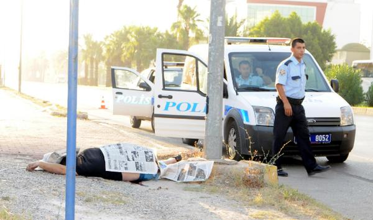 Yol Kenarında Ölü Bulundu