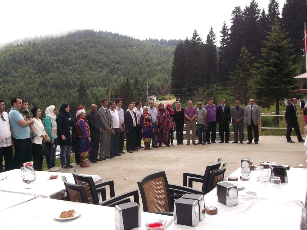 Arap Diplomatlar Ordu\'dan Mutlu Ayrıldı