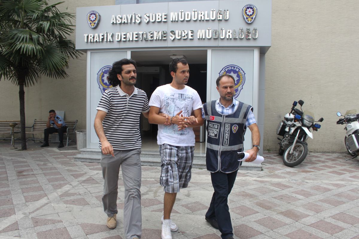 Baskıya Dayanamayan Kadın Polise Sığındı
