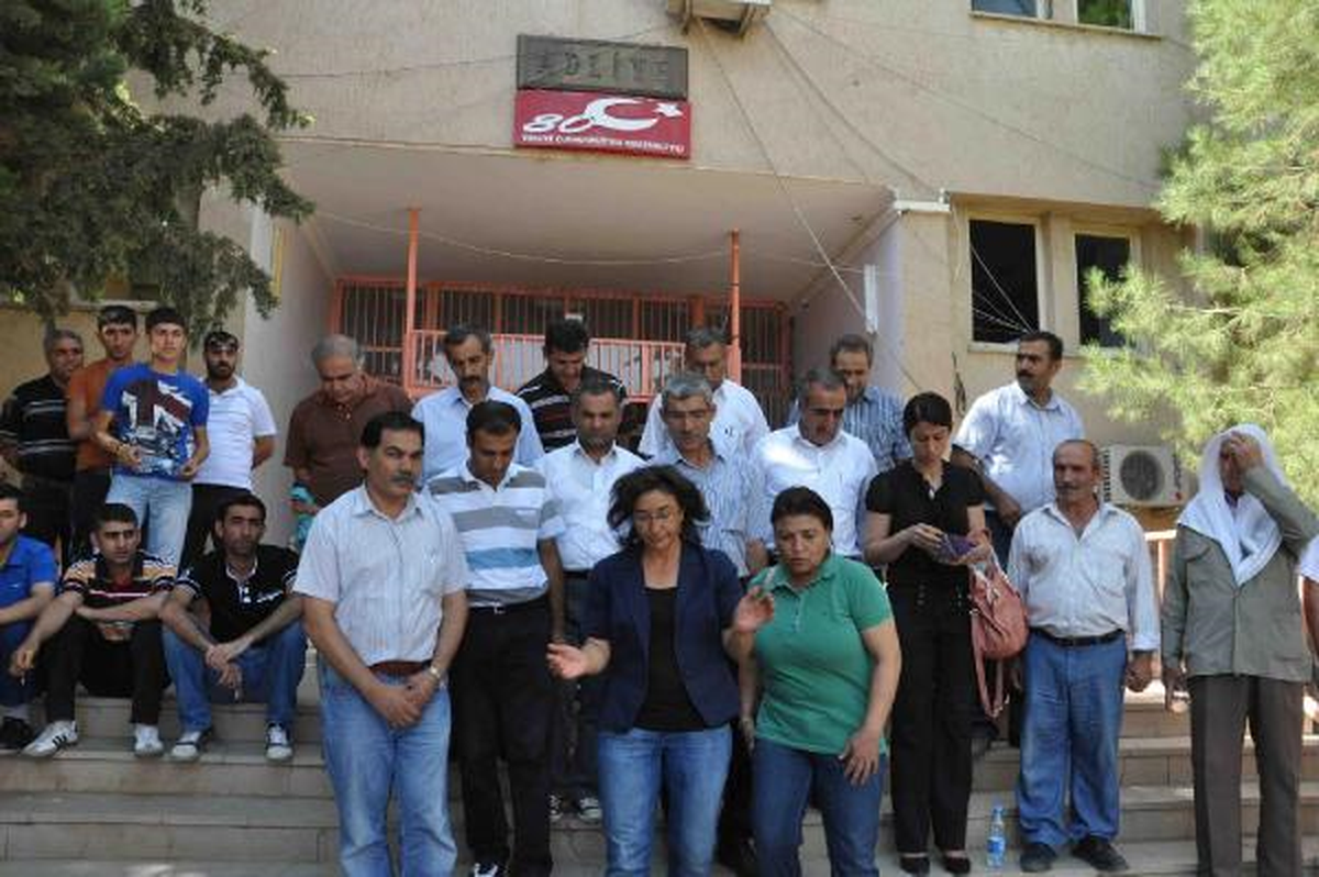 BDP\'li Nusaybin Belediye Başkanı; Burası Kürdistan, Gelip Bizi Tutuklasınlar