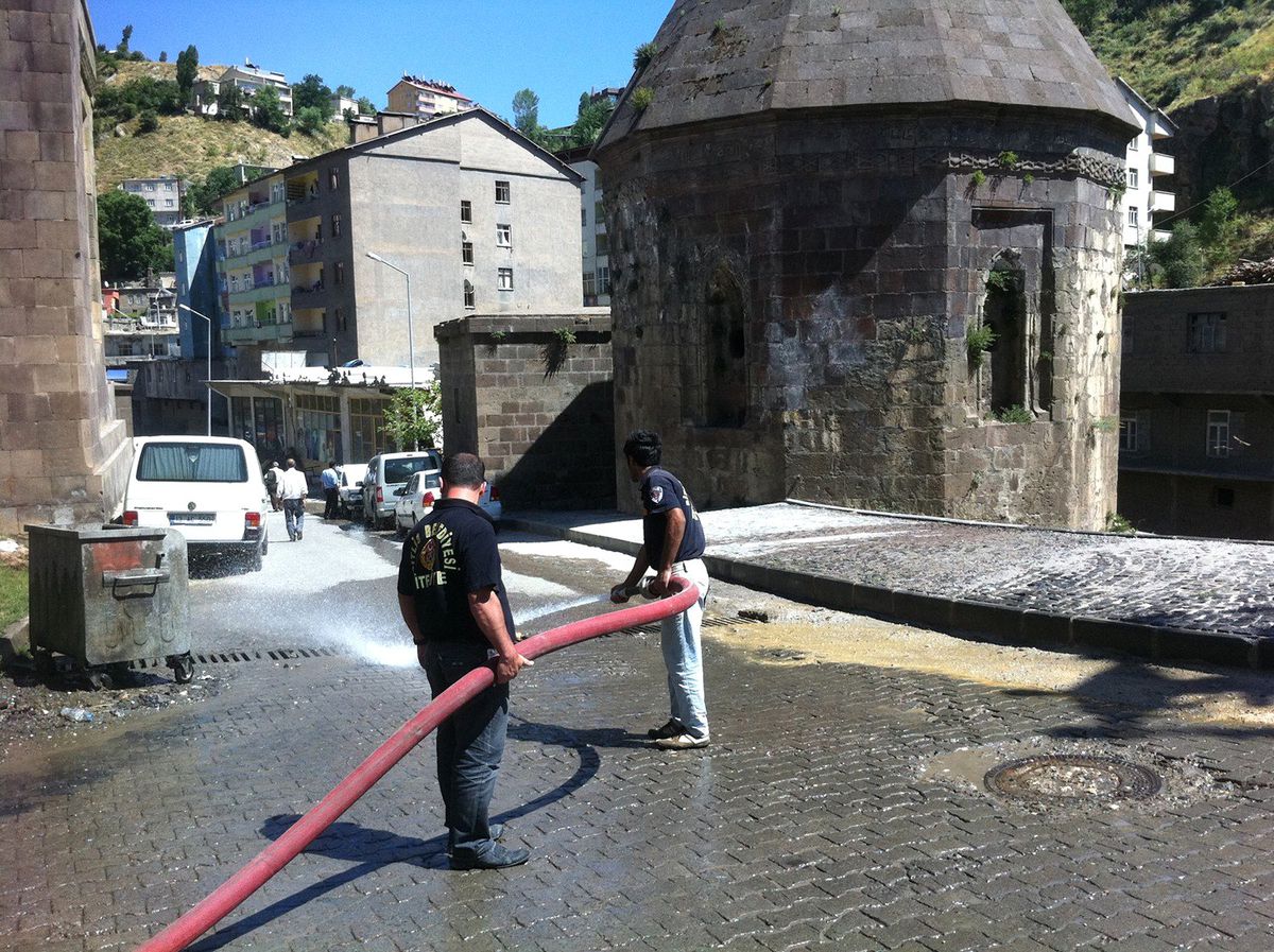Bitlis\'te Ramazan Öncesi Temizlik Çalışması Yapılıyor