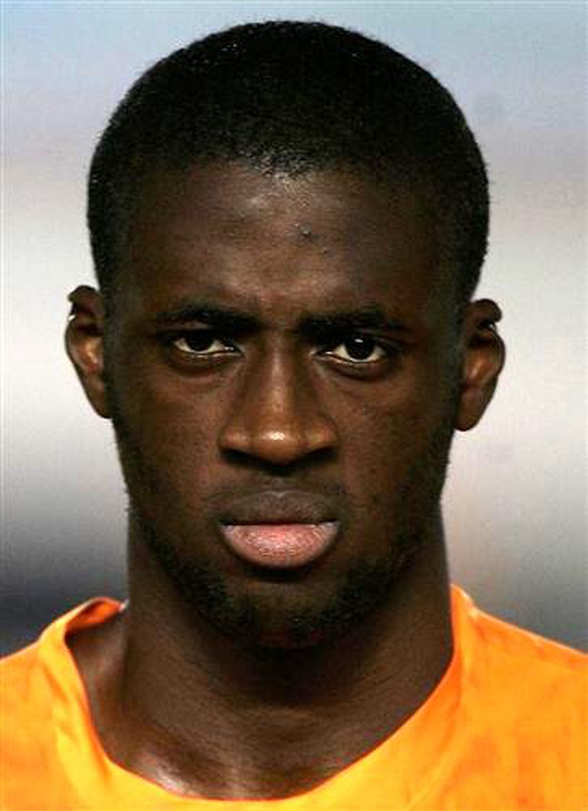 Bursaspor\'da Toure Görüşmesi Sürüyor